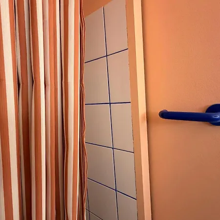 La Petite Maison De